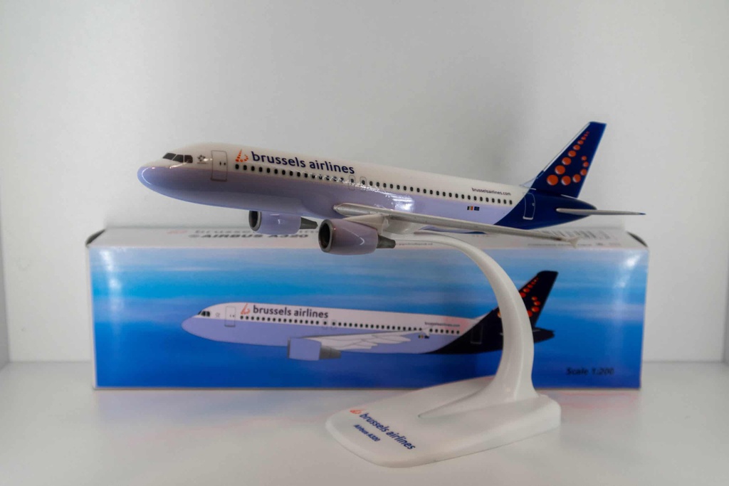 Model Airbus A320 Brussels Airlines 1/200