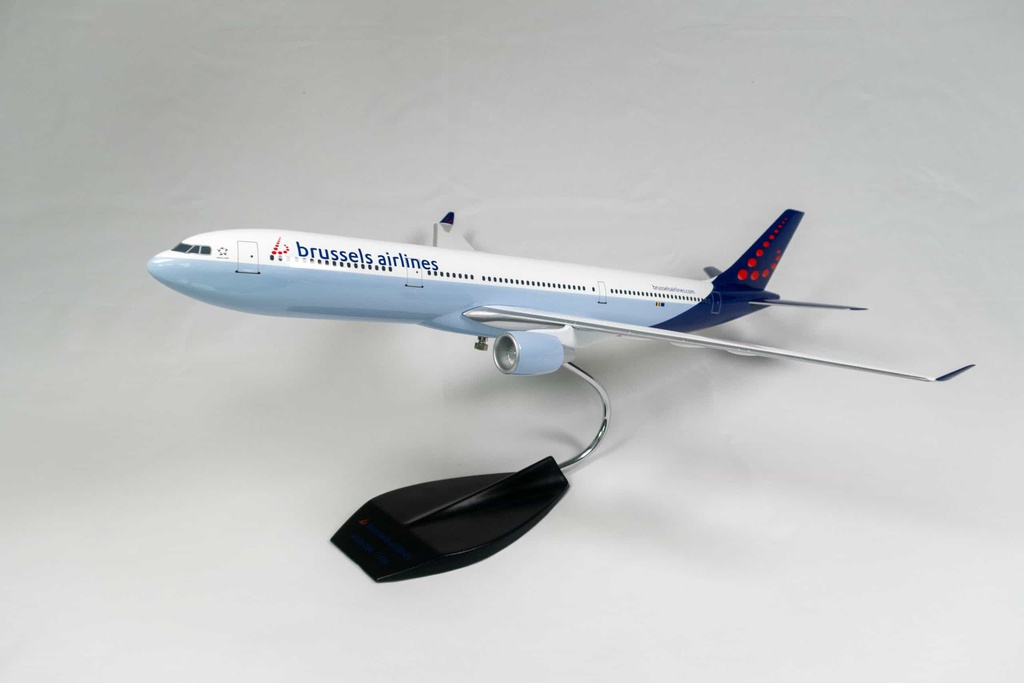 Model  Airbus A330 Brussels Airlines 1/120