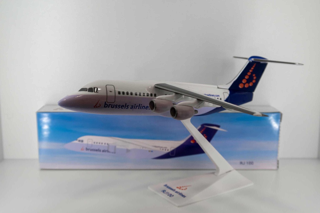 Maquette Avro RJ100 Brussels Airlines